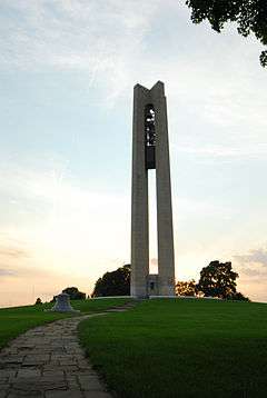 Deeds Carillon