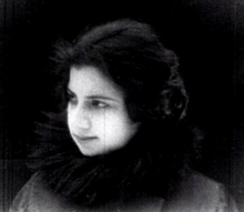 Screenshot of actress Lely Vargas in the film