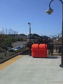 A westbound Norfolk Southern intermodal train rolls through Union, NJ.